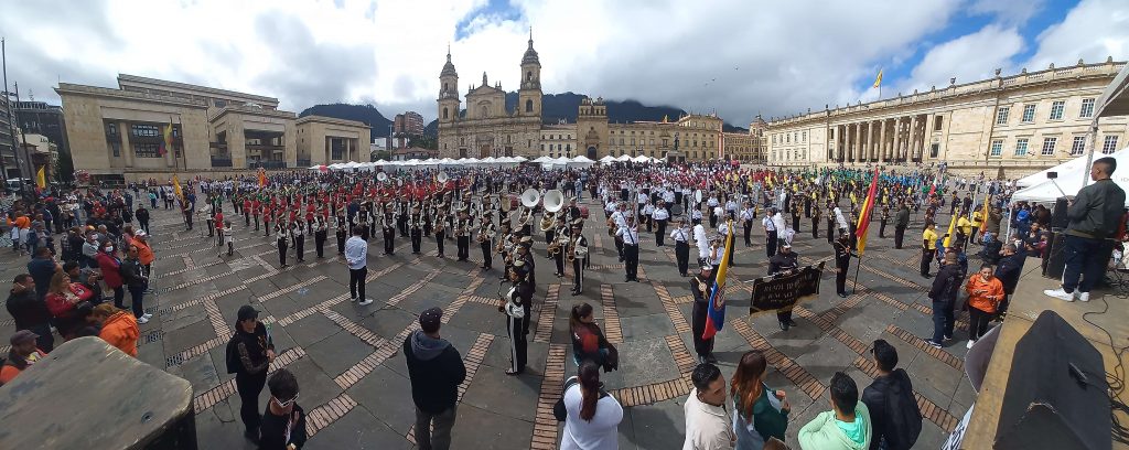 Más de 20 bandas de marcha en representacion del sector musical mas grande de Colombia.